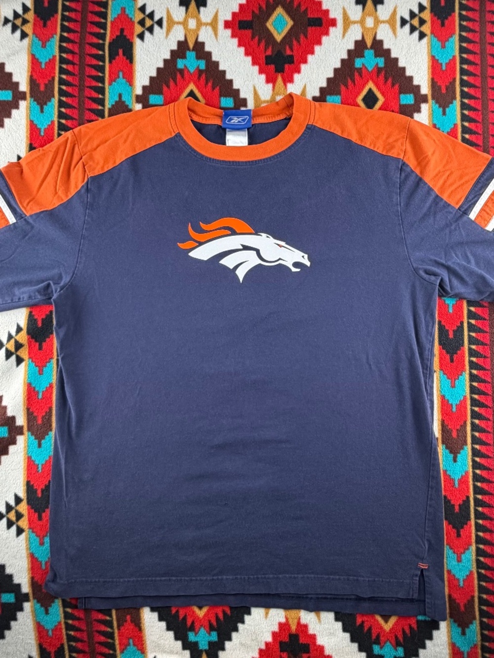 Vintage Reebok Denver Broncos NFL Logo Jersey Style T-Shirt Men’s Medium